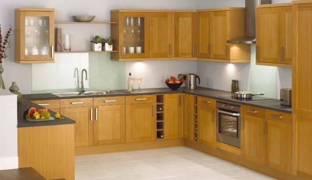 tủ bếp chung cư gỗ sồi nga chữ L