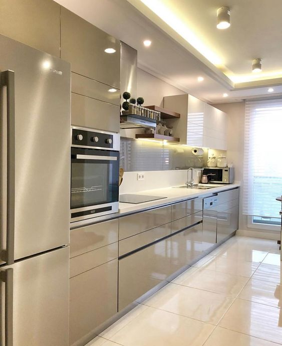 Mẫu tủ bếp nhà phố gỗ HDF chữ I